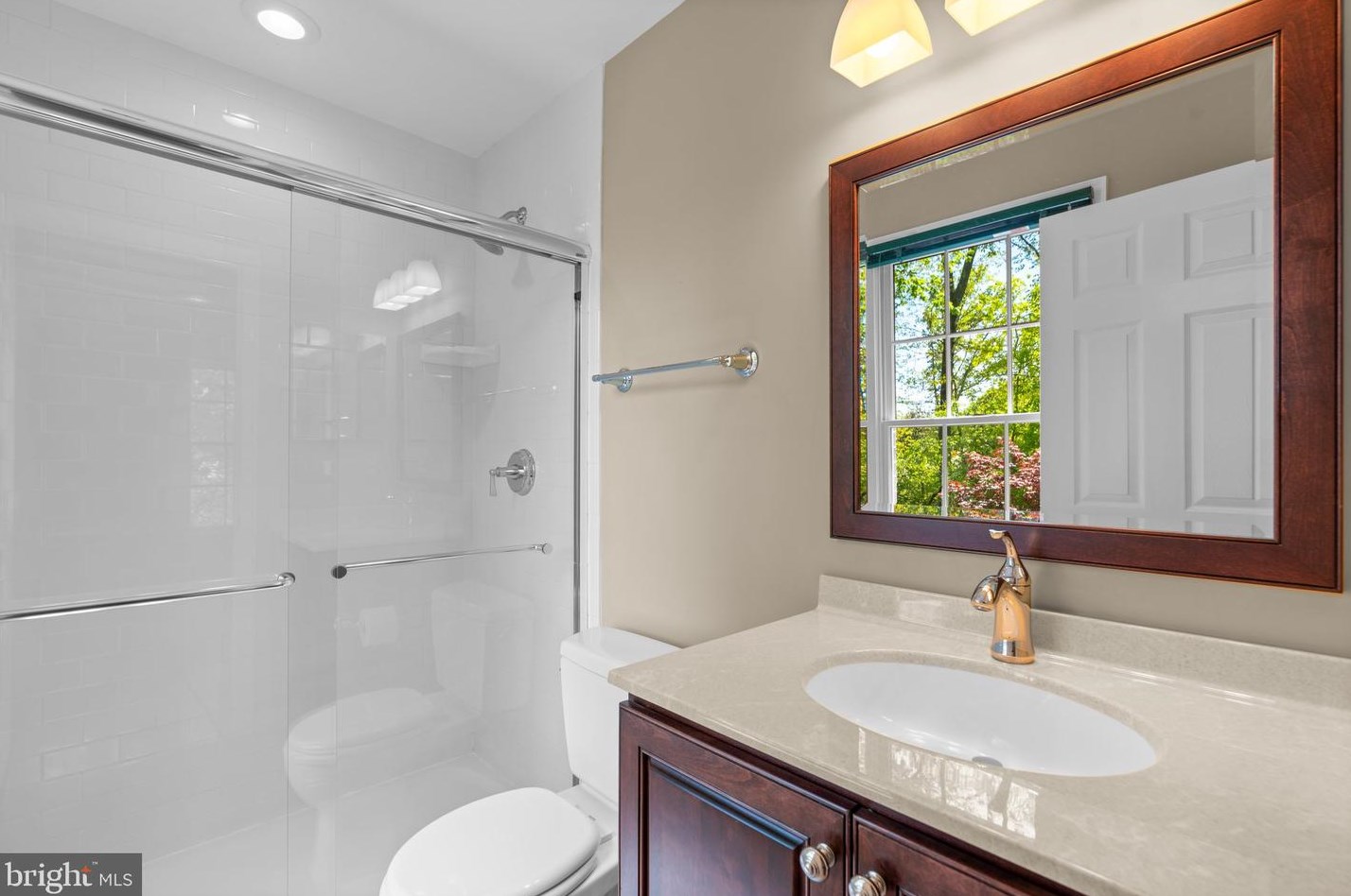 13200 Jasmine Hill Ter, Rockville MD 20850-3665 exterior