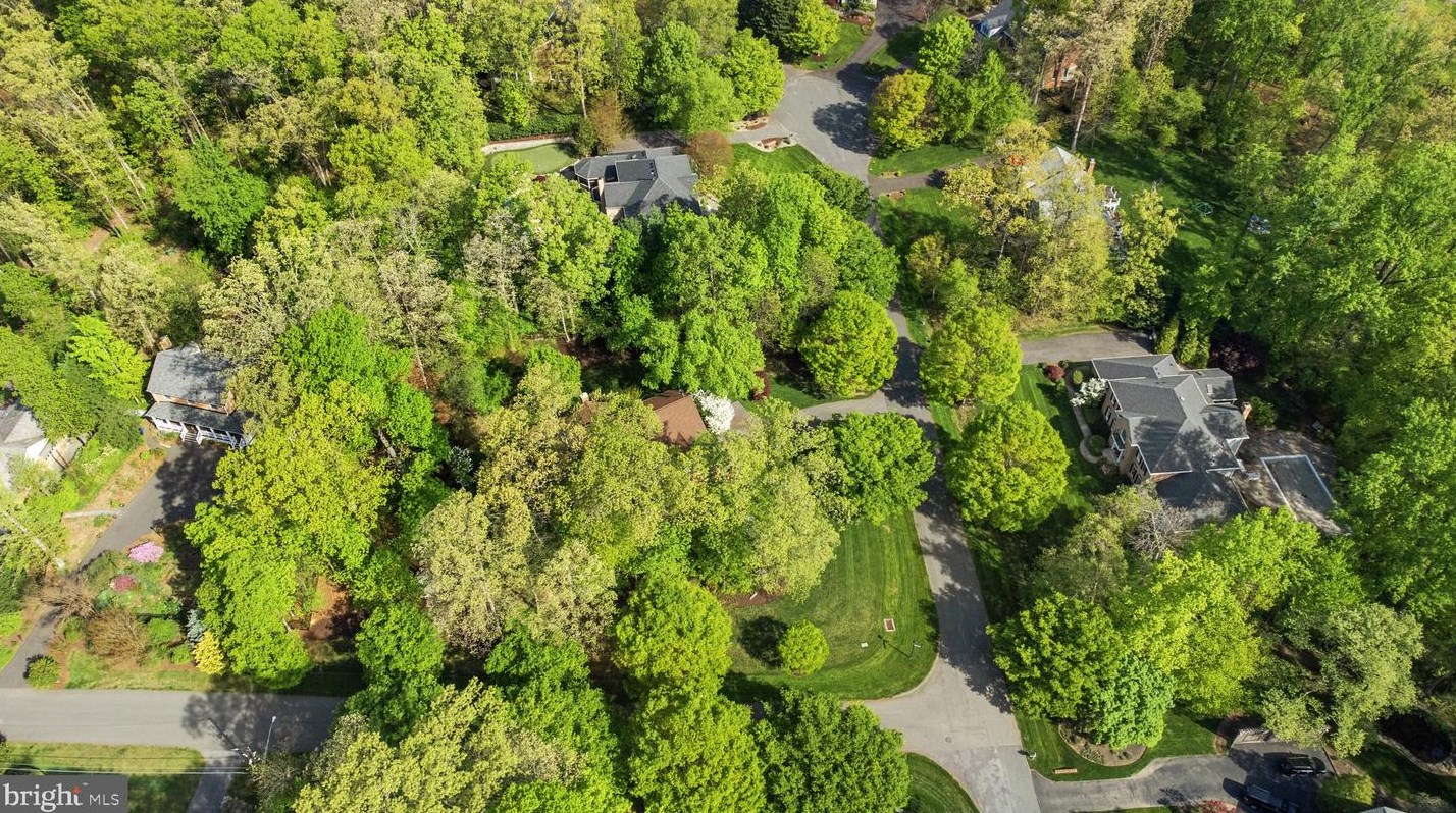 13200 Jasmine Hill Ter, Rockville MD 20850-3665 exterior