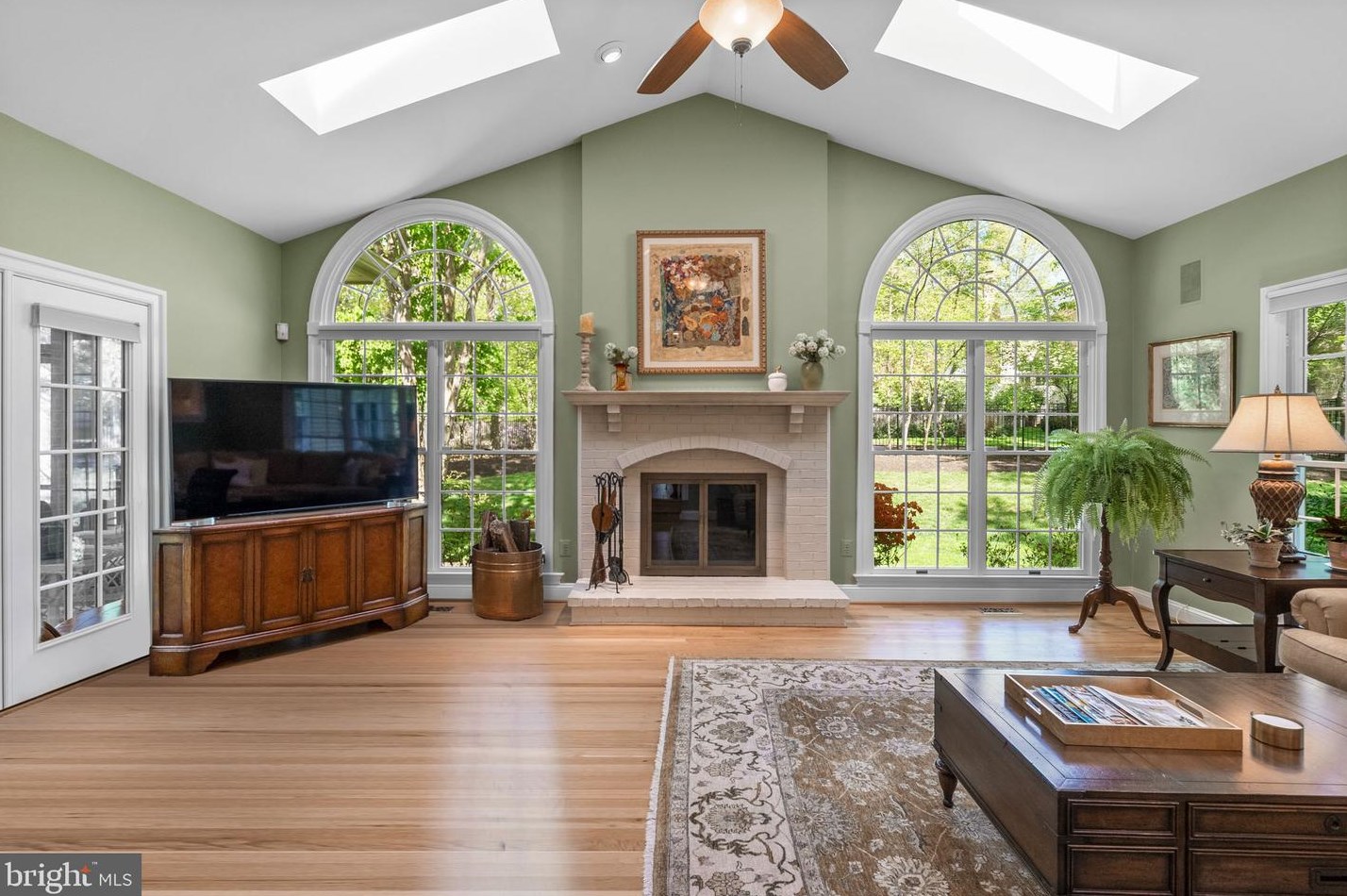 13200 Jasmine Hill Ter, Rockville MD 20850-3665 exterior