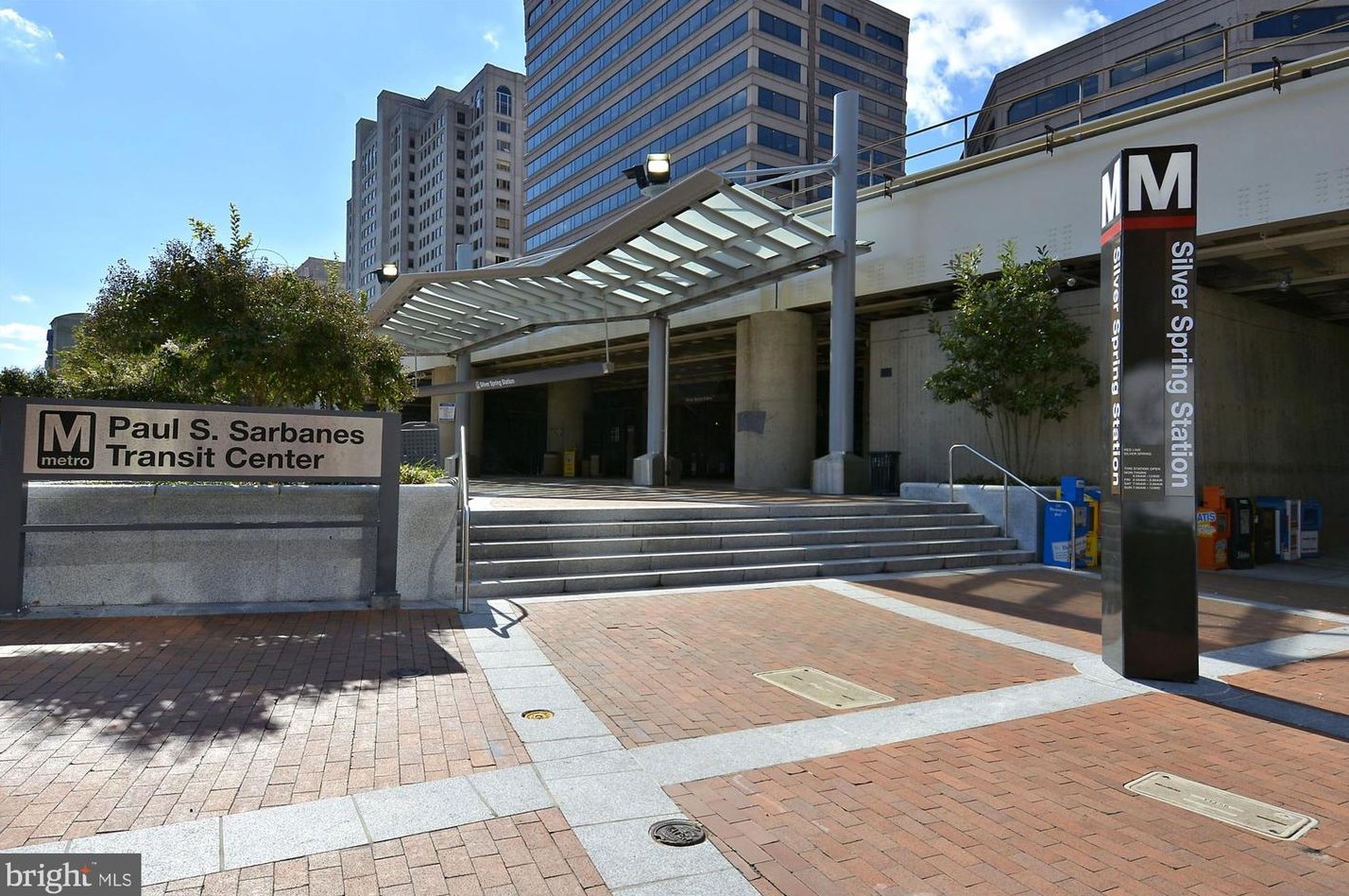 1408 Highland Dr, Silver Spring MD 20910-1524 exterior