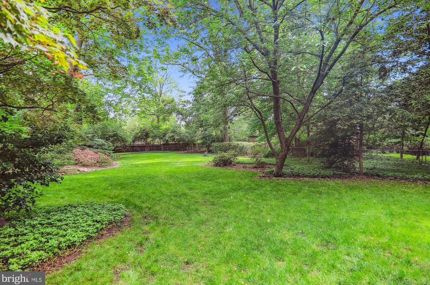 1408 Highland Dr, Silver Spring MD 20910-1524 exterior