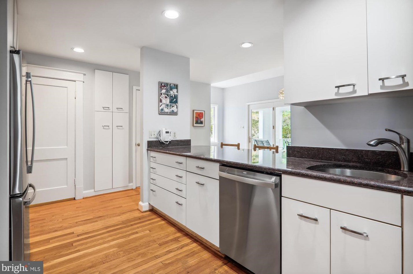 1408 Highland Dr, Silver Spring MD 20910-1524 exterior