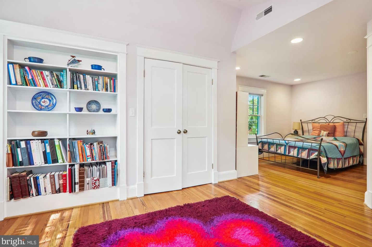 1408 Highland Dr, Silver Spring MD 20910-1524 exterior