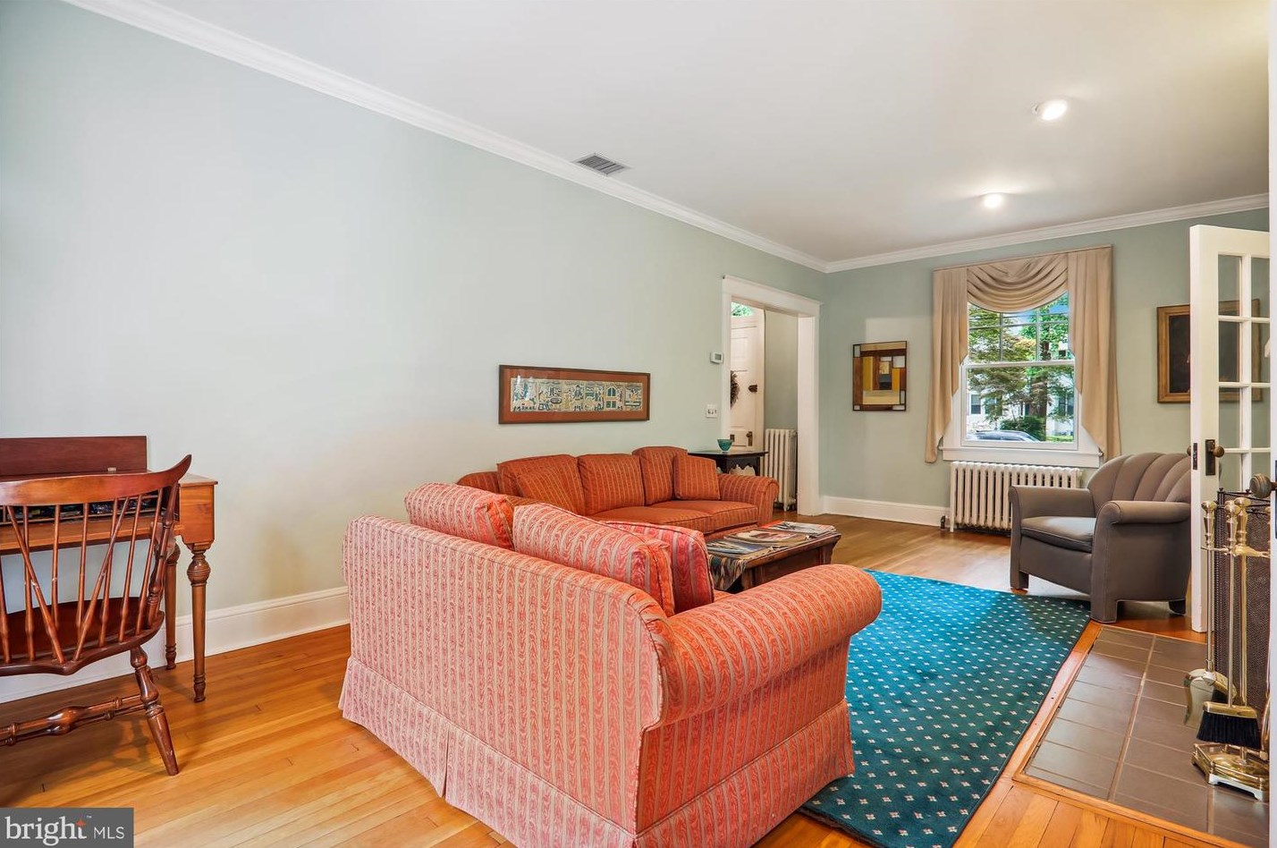 1408 Highland Dr, Silver Spring MD 20910-1524 exterior