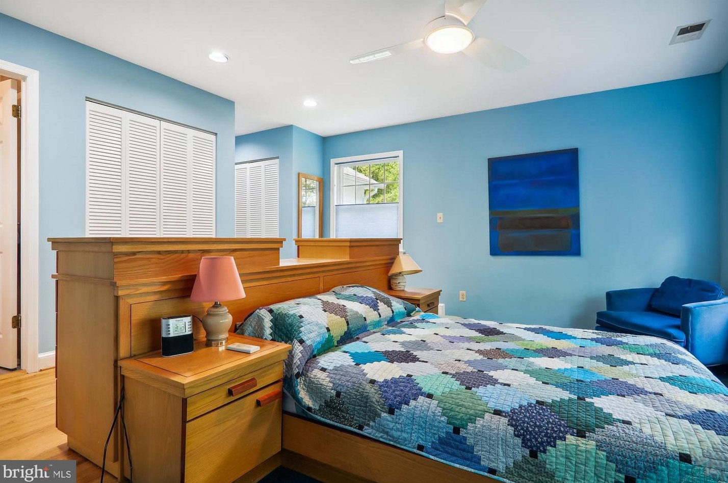 1408 Highland Dr, Silver Spring MD 20910-1524 exterior