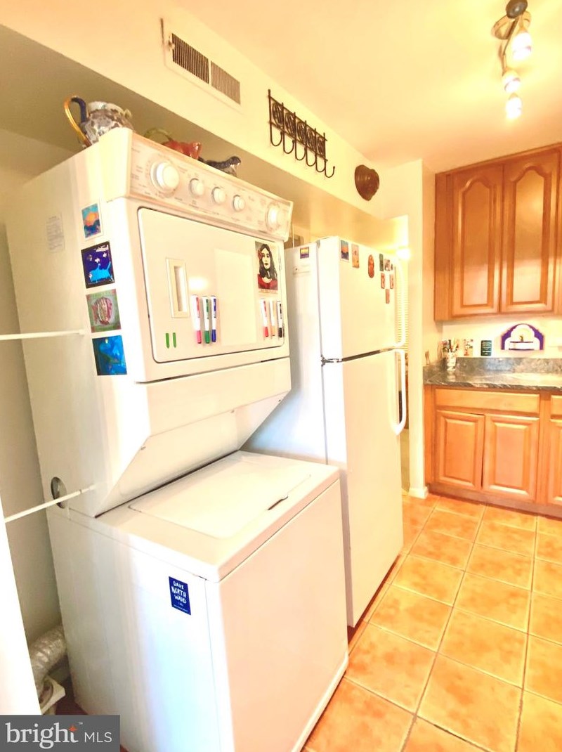 2114 Bonnywood Ln, Silver Spring MD 20902-5217 exterior