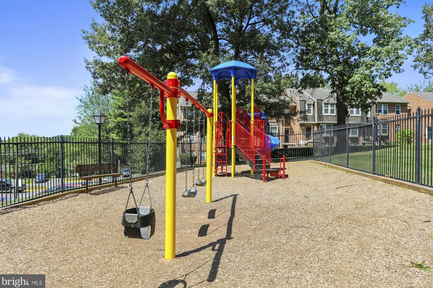 3919 Chesterwood Dr, Silver Spring MD 20906-2862 exterior