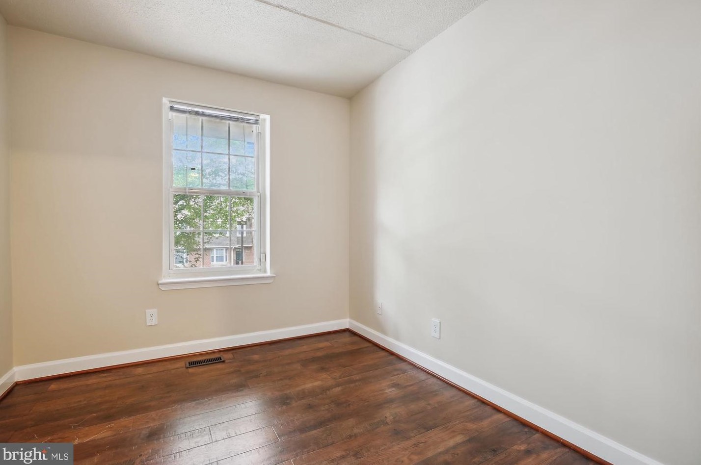 3919 Chesterwood Dr, Silver Spring MD 20906-2862 exterior