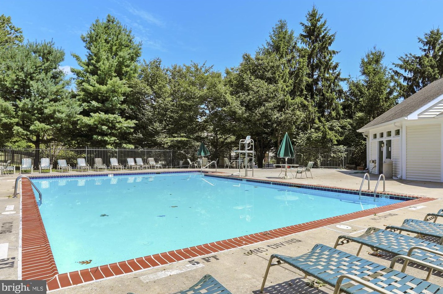 3919 Chesterwood Dr, Silver Spring MD 20906-2862 exterior