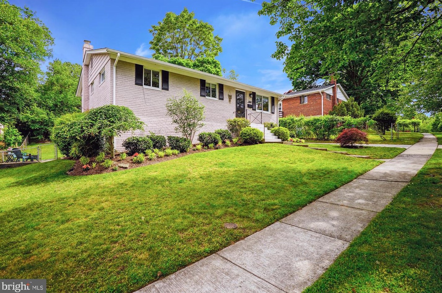 11012 Lombardy Rd, Silver Spring MD 20901-1637 exterior