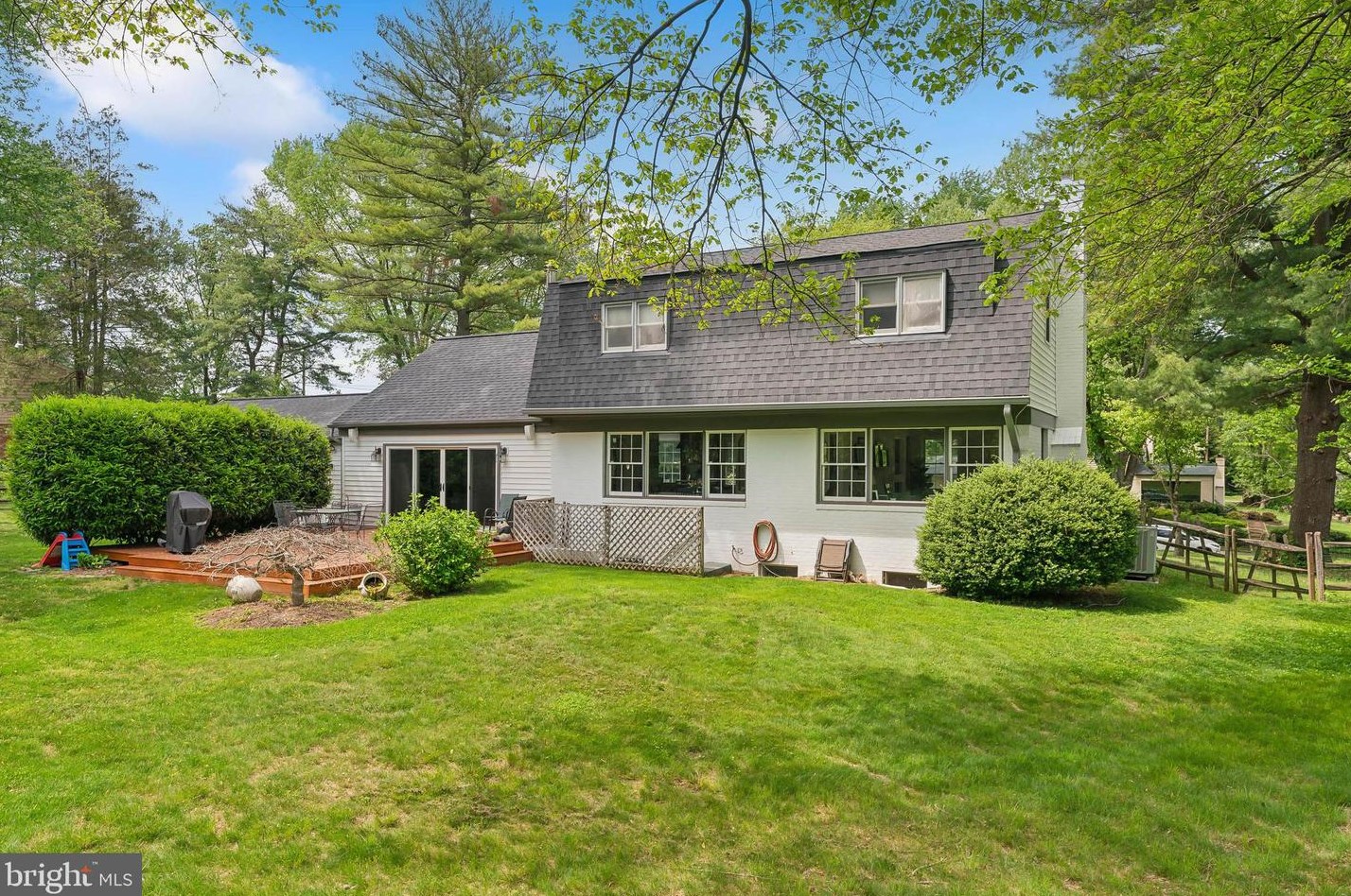 13320 Wye Oak Dr, Gaithersburg MD  20878-3537 exterior