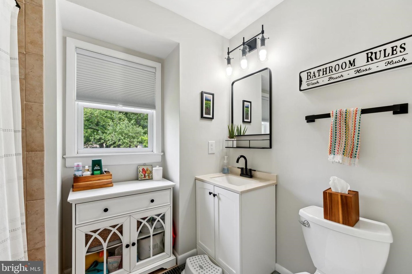 13320 Wye Oak Dr, Gaithersburg MD  20878-3537 exterior