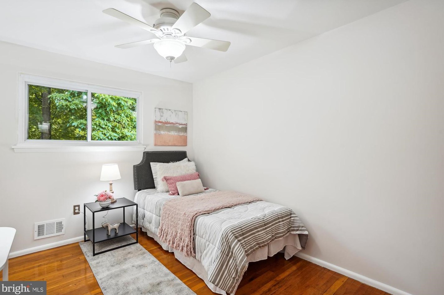 14019 Congress Dr, Rockville MD 20853-2637 exterior