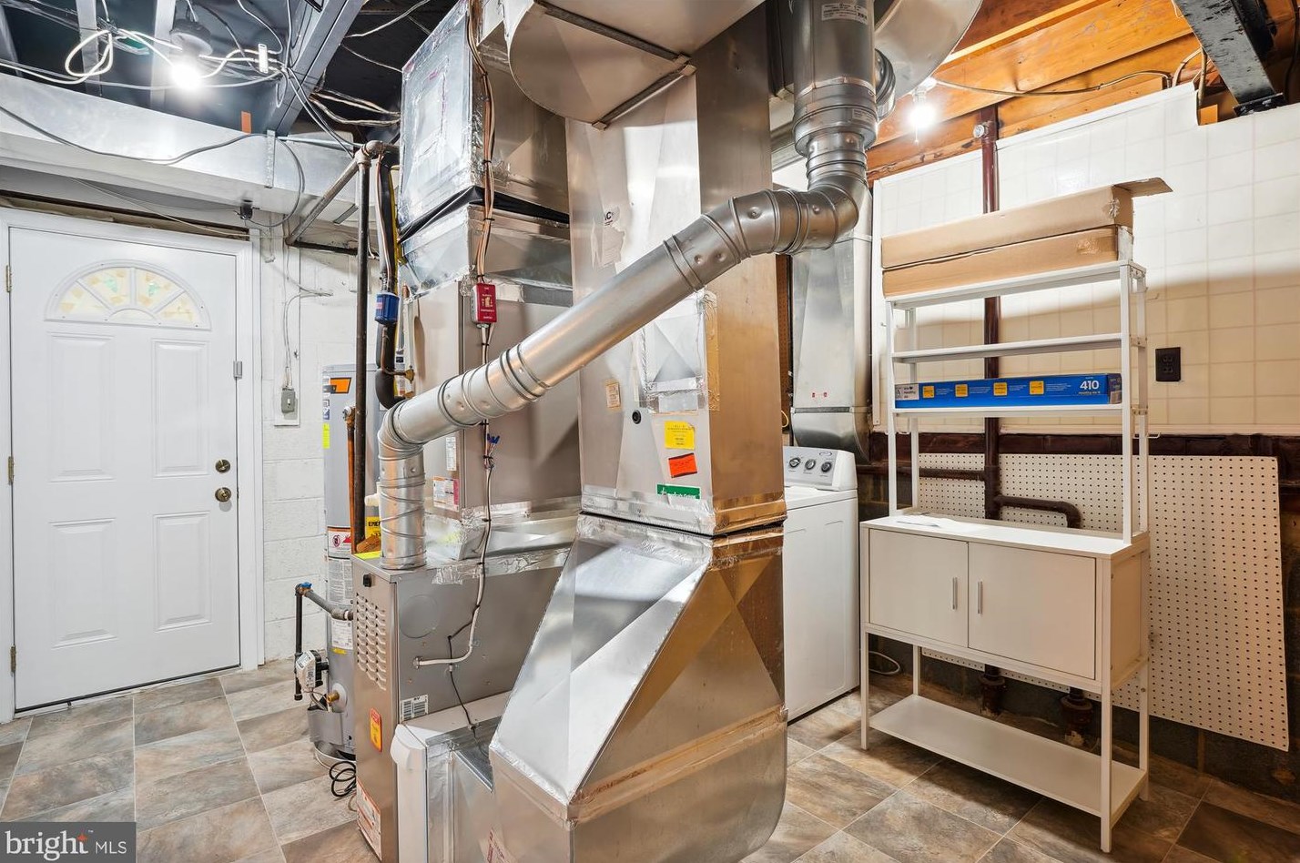 14019 Congress Dr, Rockville MD 20853-2637 exterior