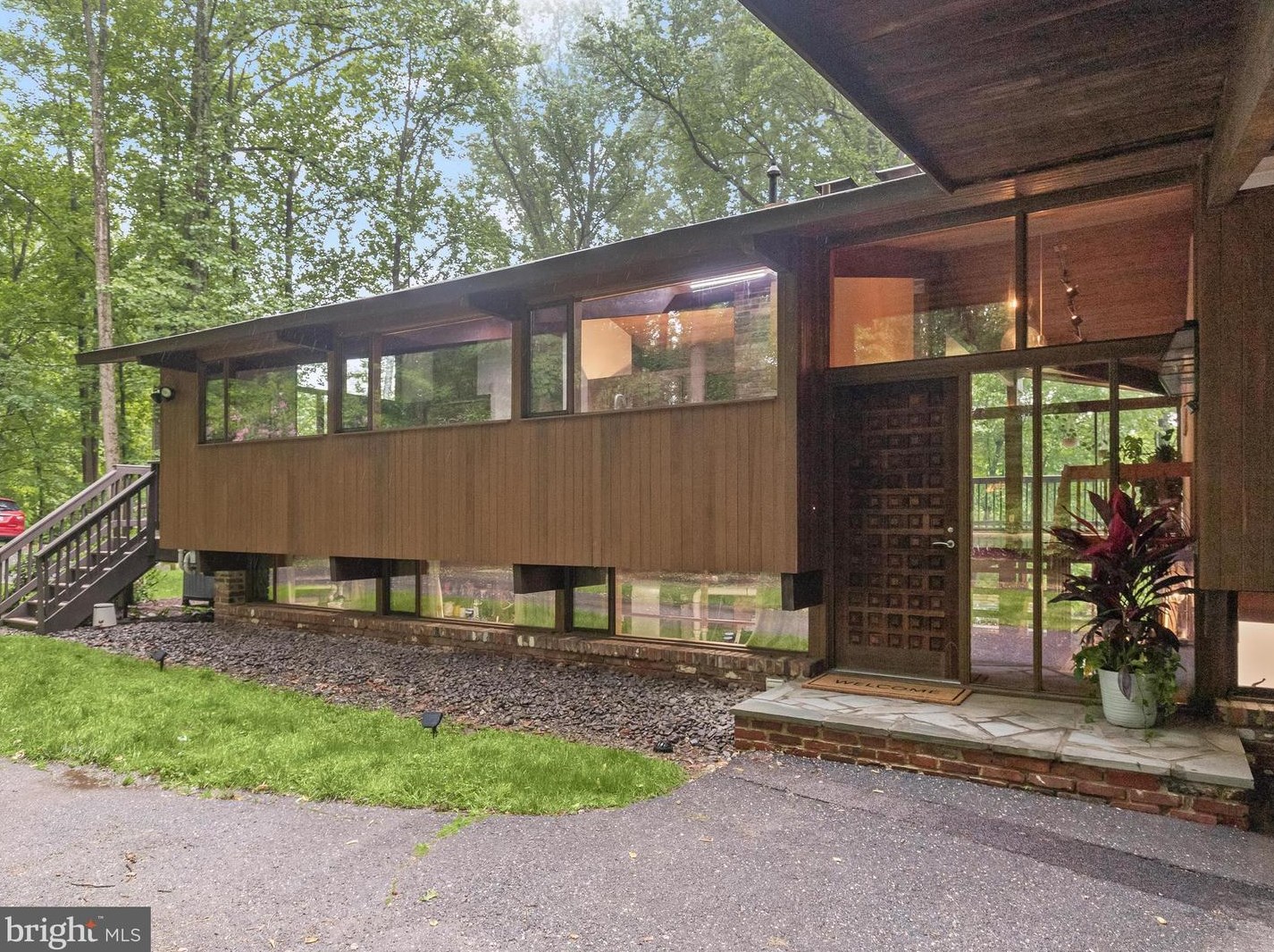 1809 Gamewell Rd, Silver Spring MD 20905-5117 exterior