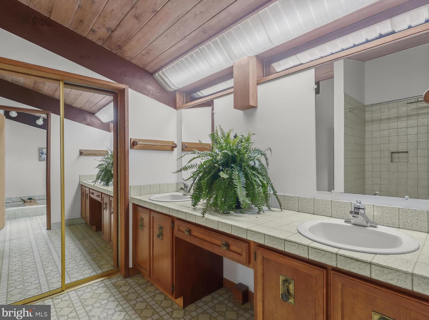 1809 Gamewell Rd, Silver Spring MD 20905-5117 exterior