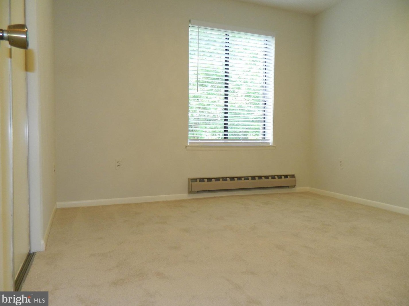 15320 Pine Orchard Dr, Silver Spring MD 20906-1363 exterior