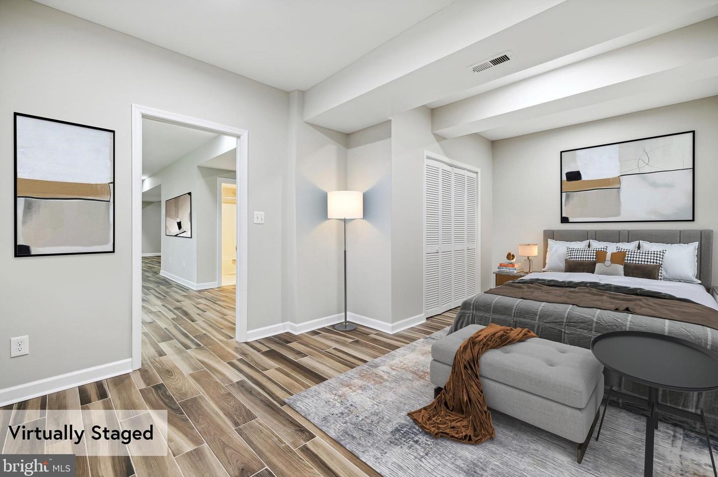 7106 Stratos Ln, Gaithersburg MD  20879-5424 exterior