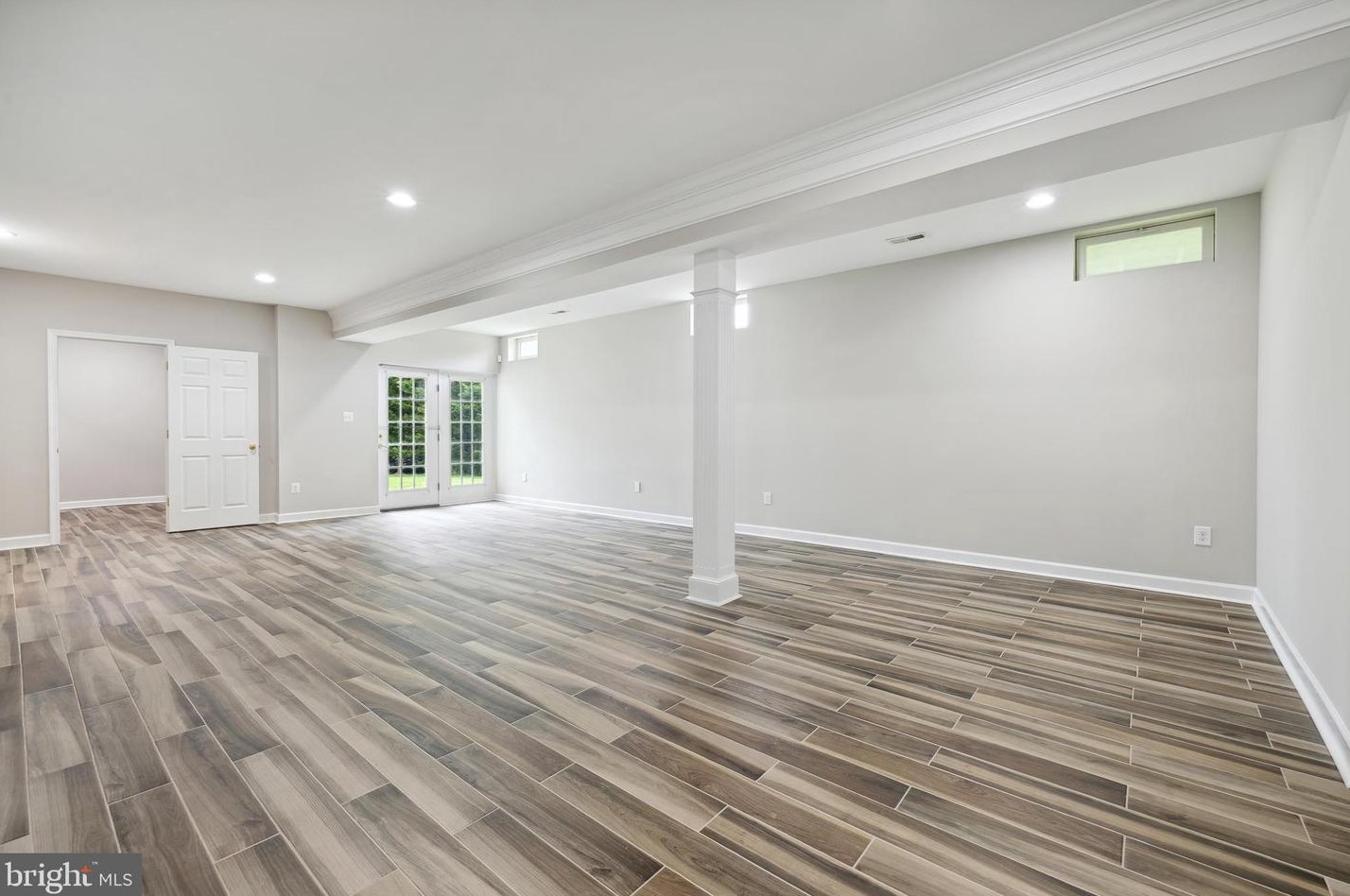 7106 Stratos Ln, Gaithersburg MD  20879-5424 exterior