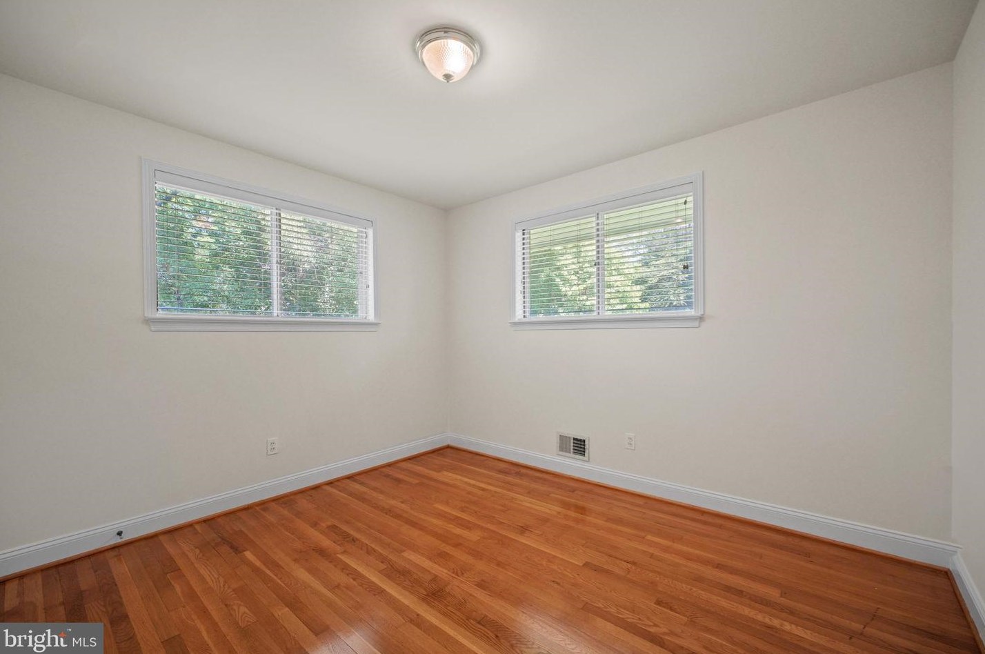 12830 Lacy Dr, Silver Spring MD 20904-2917 exterior