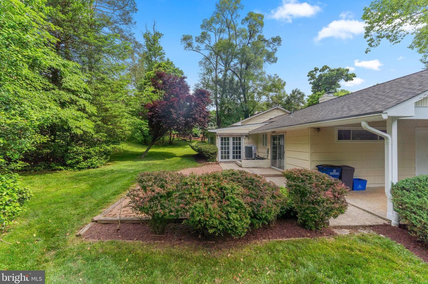 12830 Lacy Dr, Silver Spring MD 20904-2917 exterior