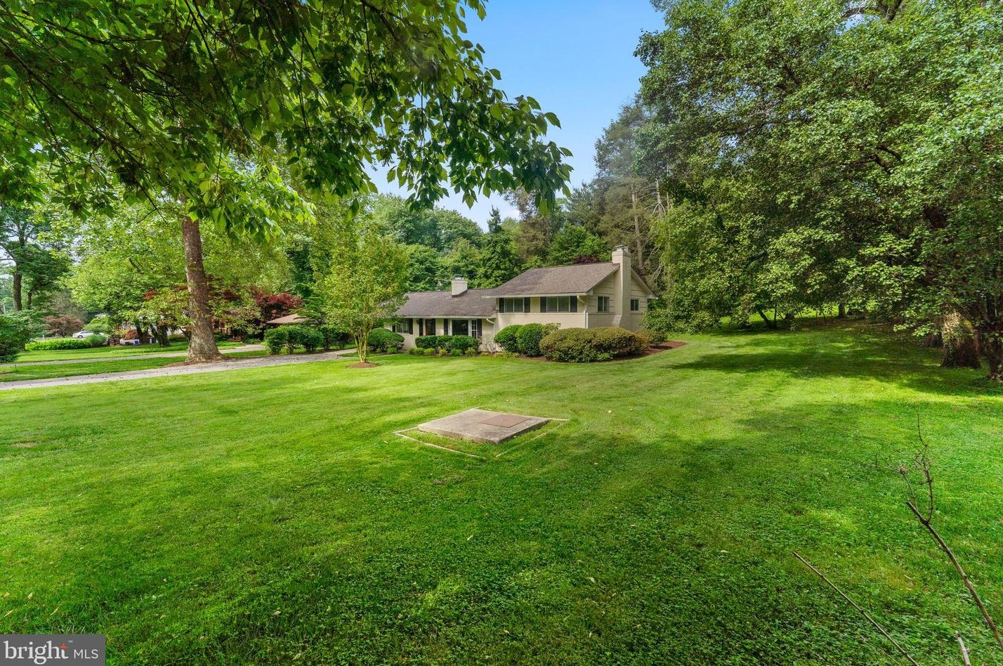 12830 Lacy Dr, Silver Spring MD 20904-2917 exterior