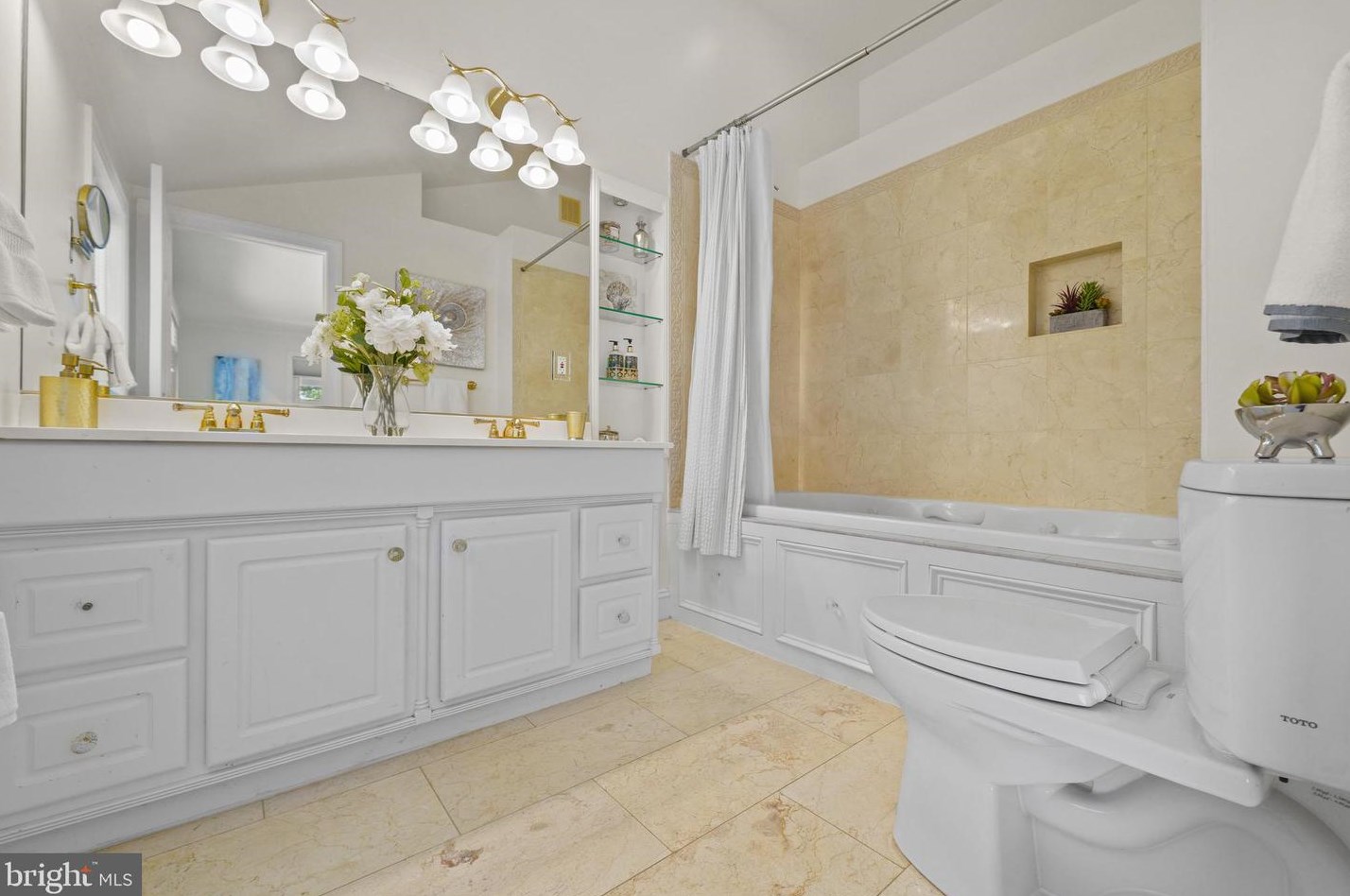 12830 Lacy Dr, Silver Spring MD 20904-2917 exterior