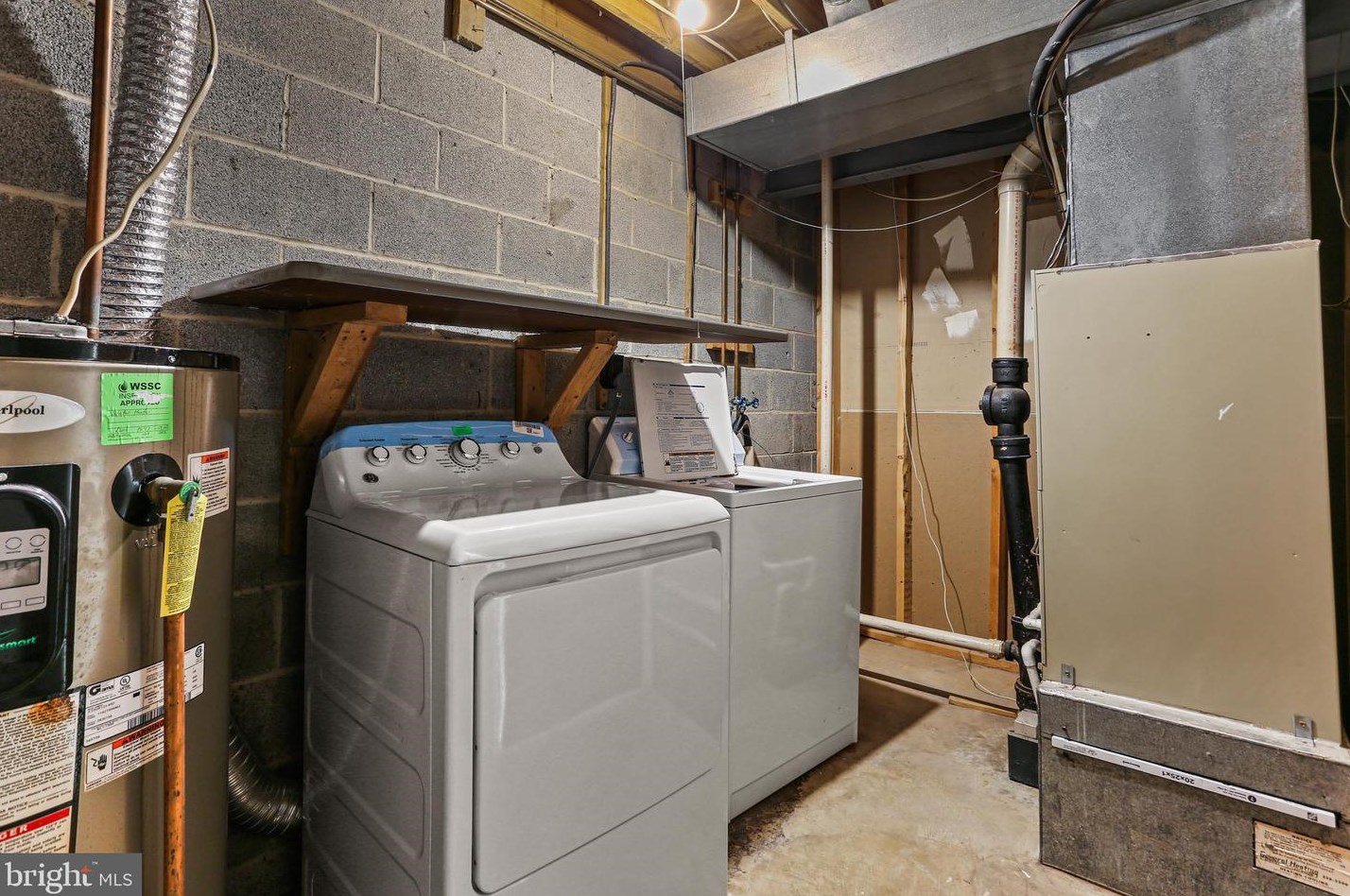 19928 Wheelwright Dr, Gaithersburg MD 20886-1047 exterior