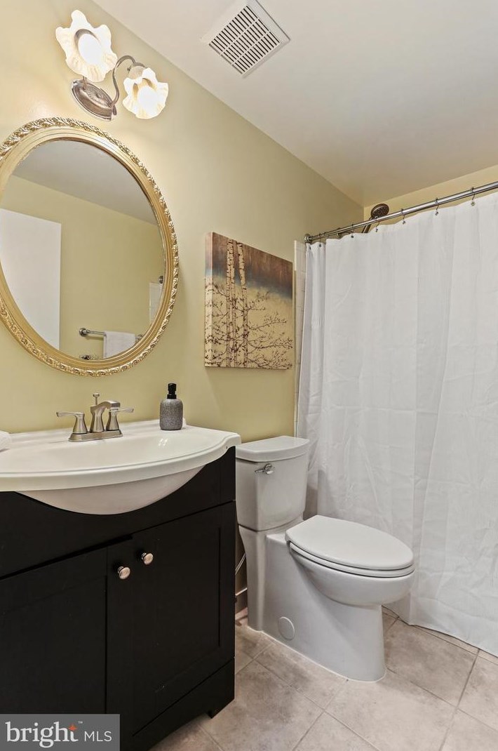 19928 Wheelwright Dr, Gaithersburg MD 20886-1047 exterior