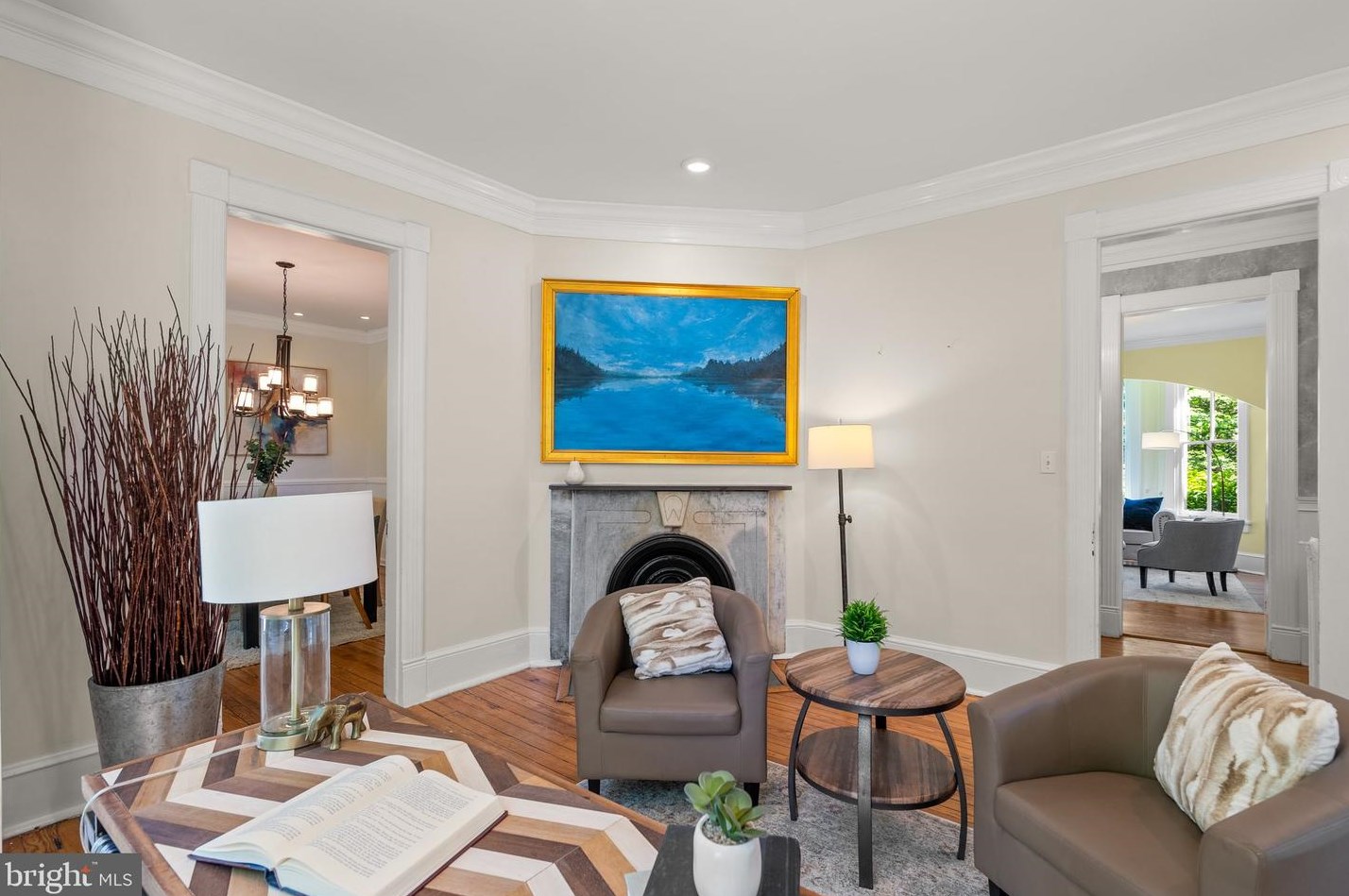 1102 Edgevale Rd, Silver Spring MD 20910-1612 exterior