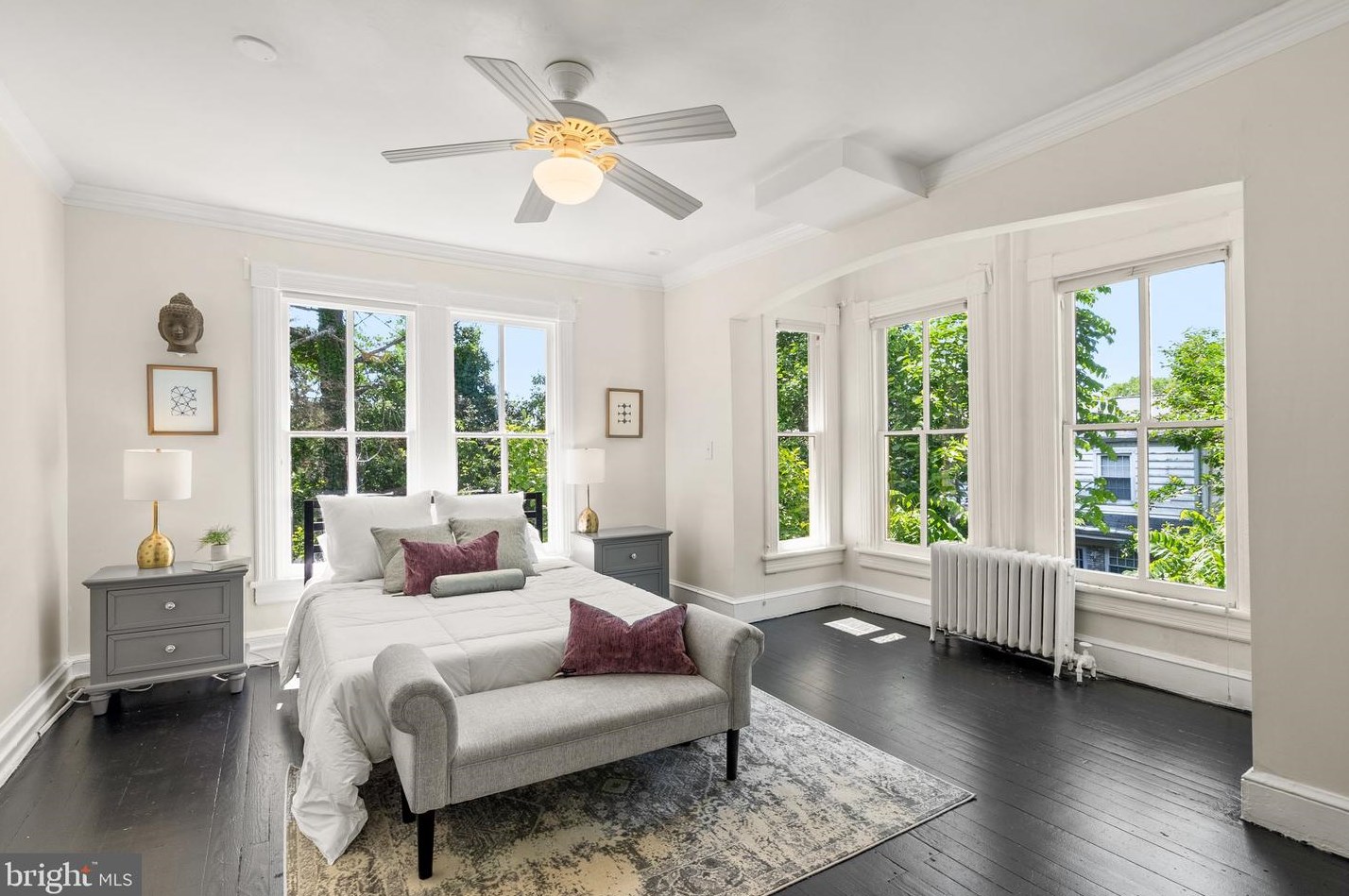 1102 Edgevale Rd, Silver Spring MD 20910-1612 exterior