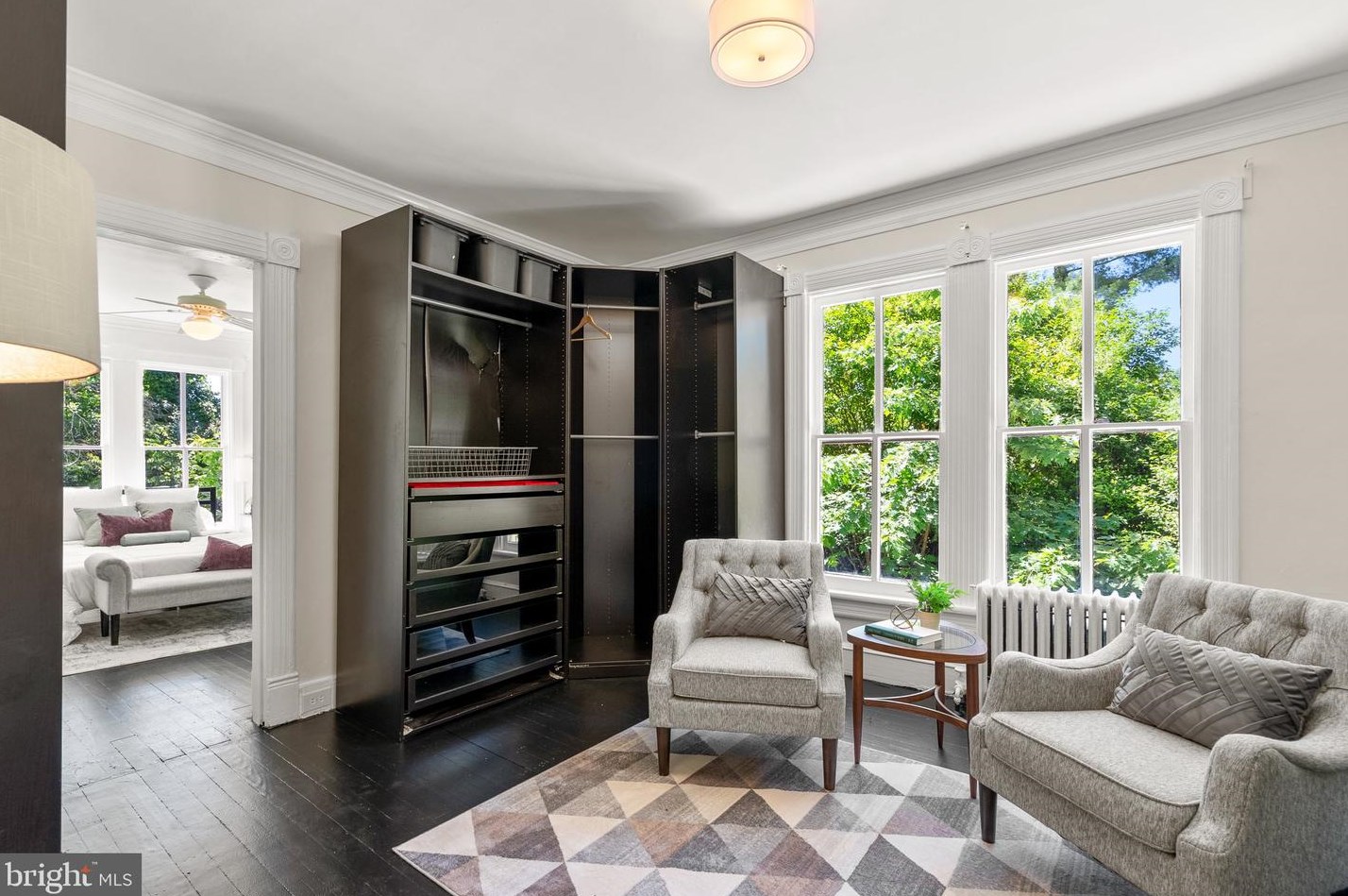 1102 Edgevale Rd, Silver Spring MD 20910-1612 exterior