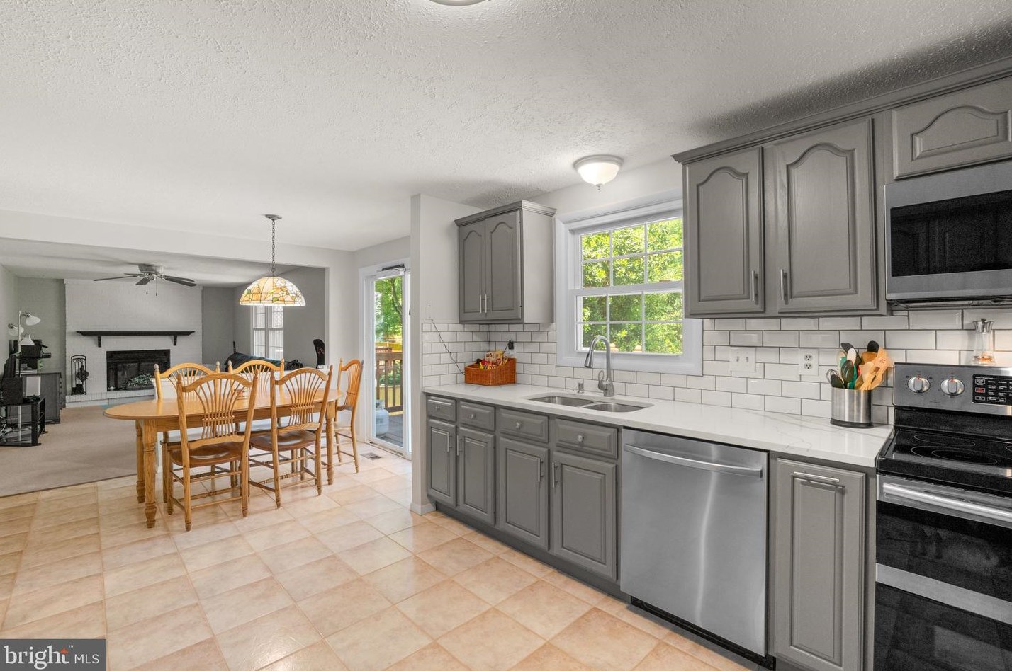 8209 Langport Ter, Gaithersburg MD 20877-1199 exterior