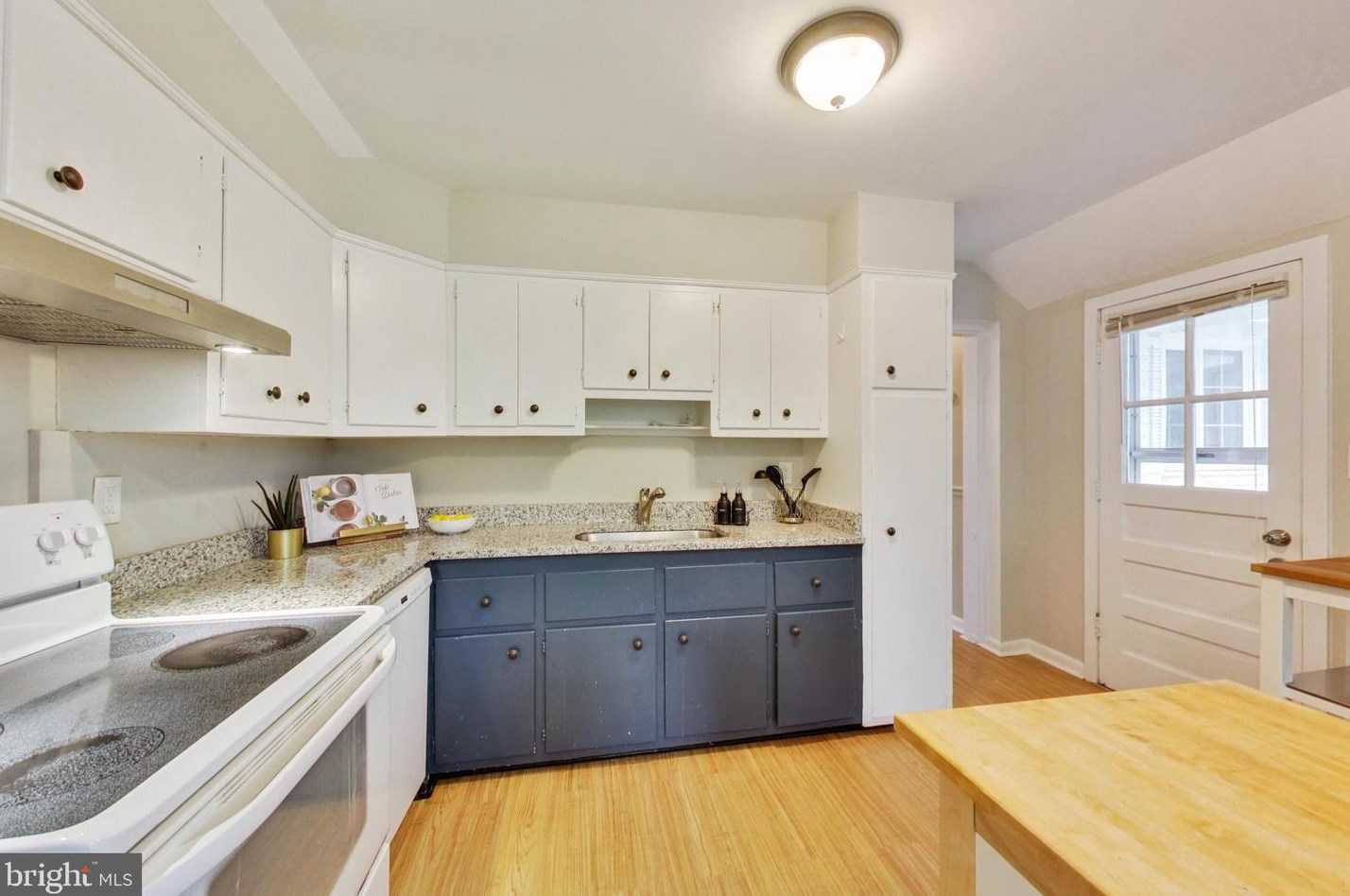 12602 Gould Rd, Silver Spring MD 20906-3827 exterior