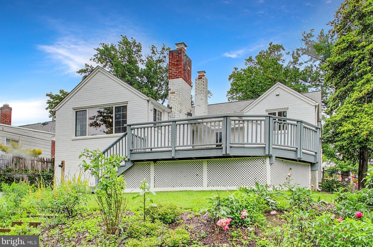 12602 Gould Rd, Silver Spring MD 20906-3827 exterior