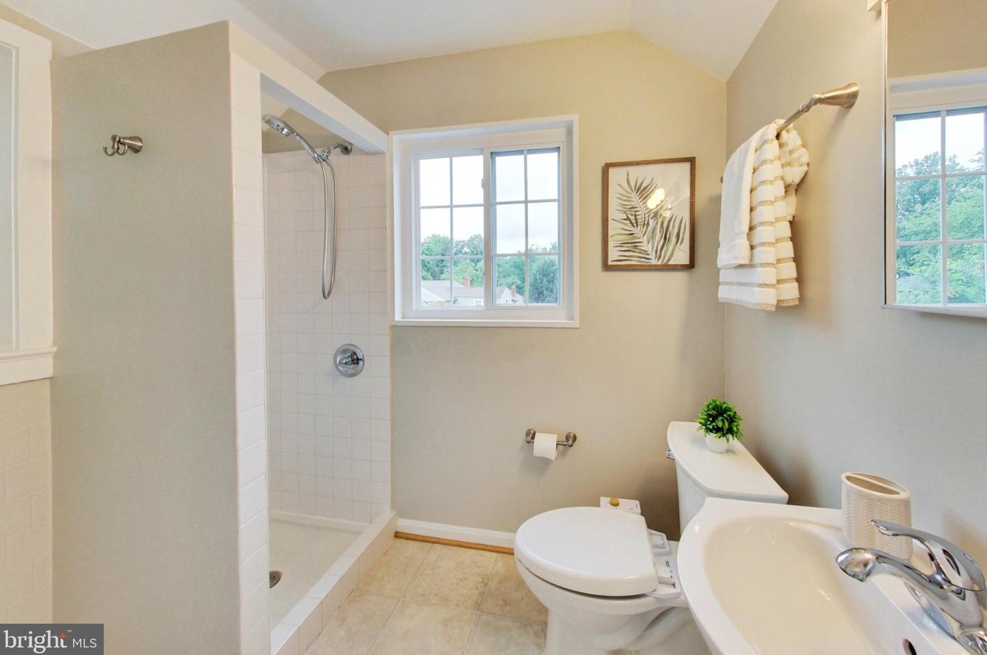 12602 Gould Rd, Silver Spring MD 20906-3827 exterior