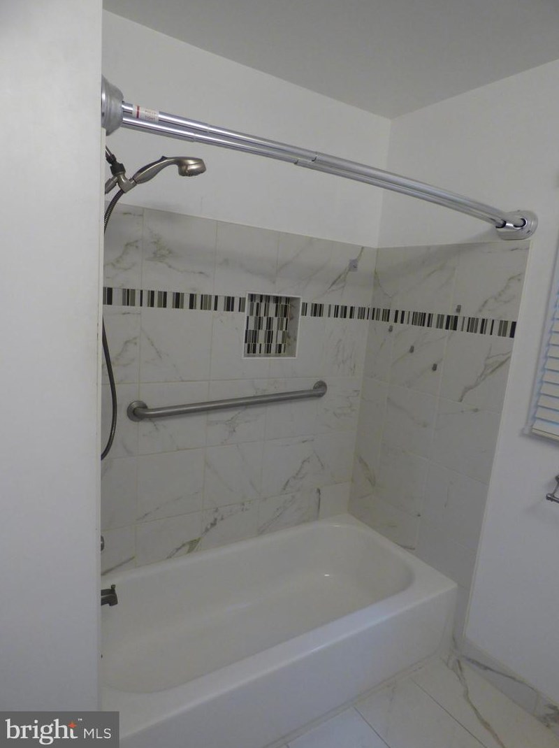 3307 Kayson St, Silver Spring MD 20906-3942 exterior