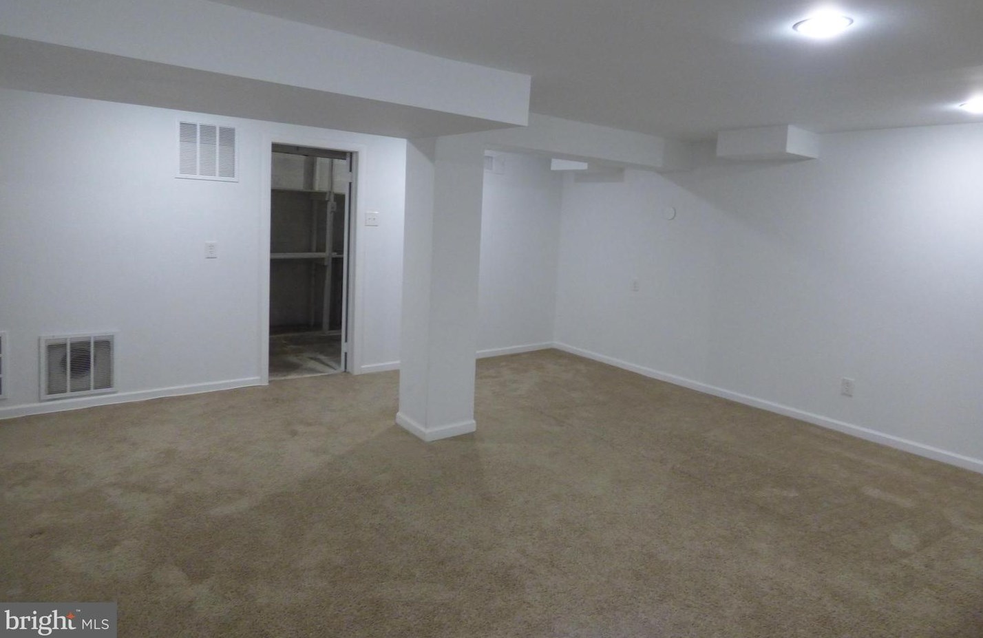 3307 Kayson St, Silver Spring MD 20906-3942 exterior