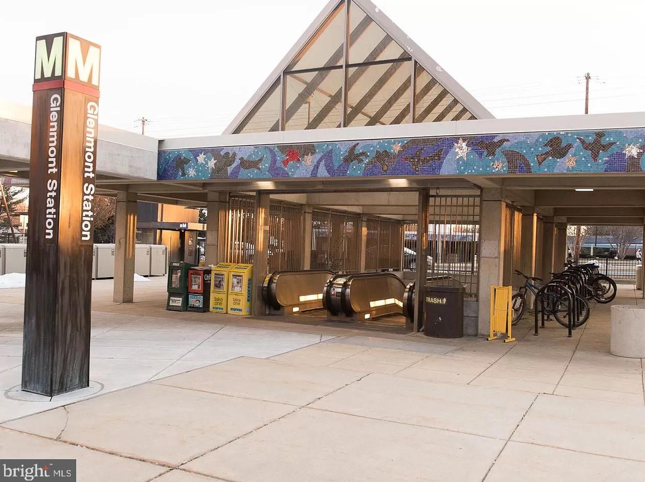 3307 Kayson St, Silver Spring MD 20906-3942 exterior