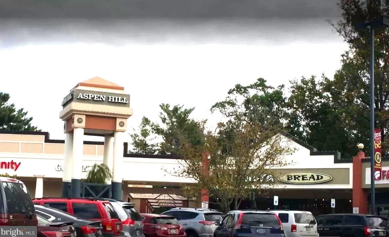 3307 Kayson St, Silver Spring MD 20906-3942 exterior