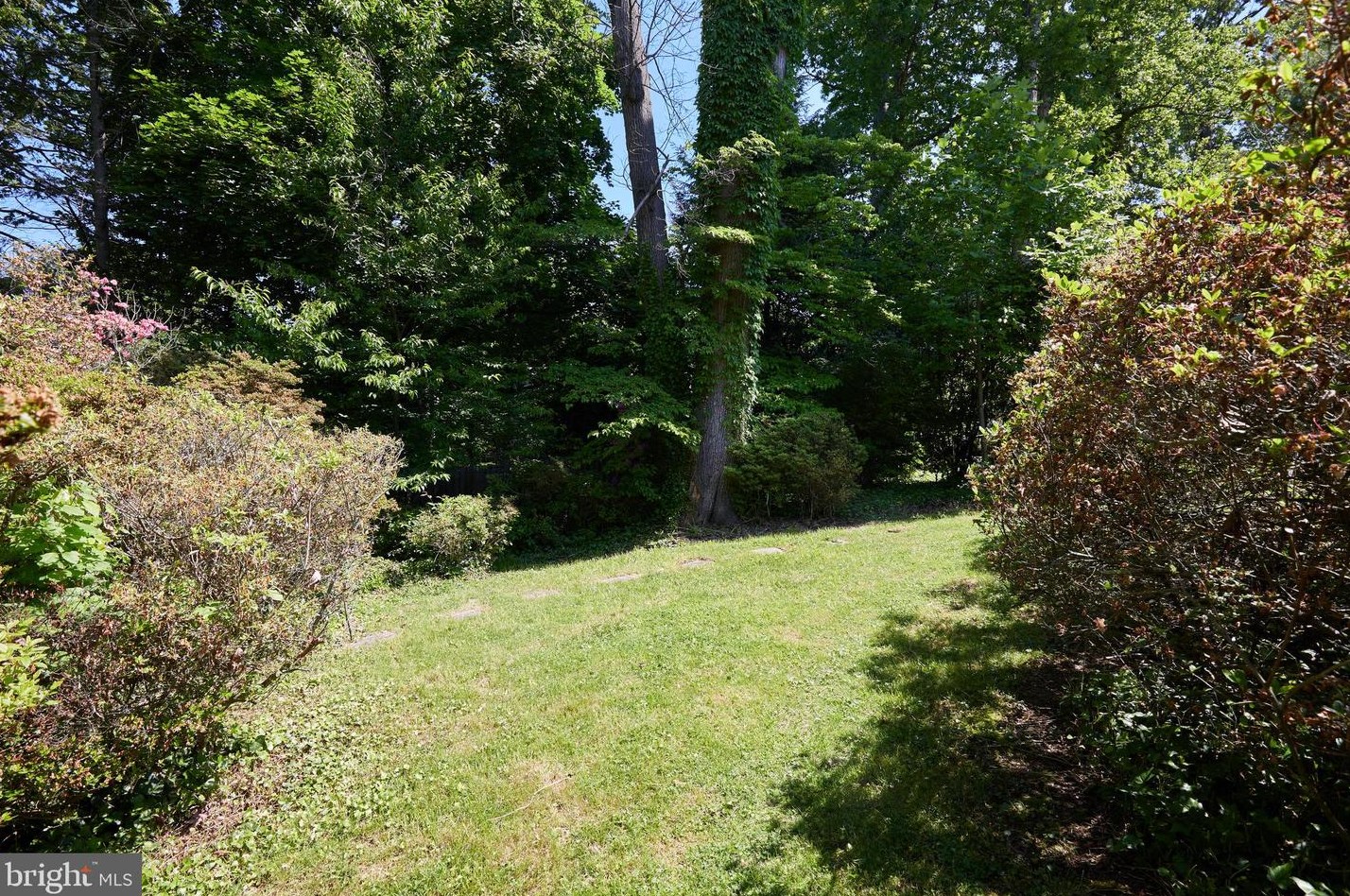 4901 Falstone Ave, Bethesda MD 20815-5539 exterior