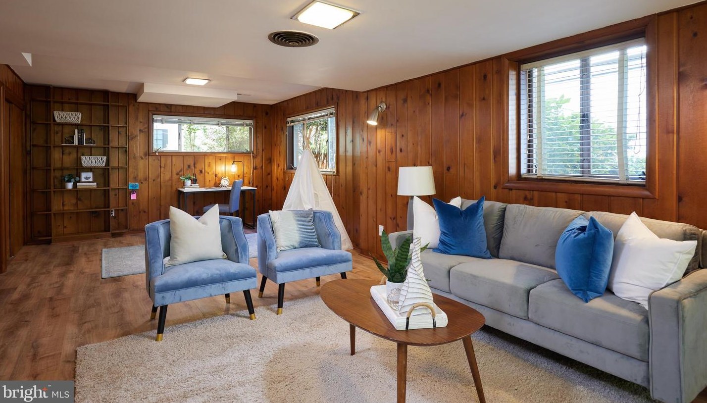 4901 Falstone Ave, Bethesda MD 20815-5539 exterior