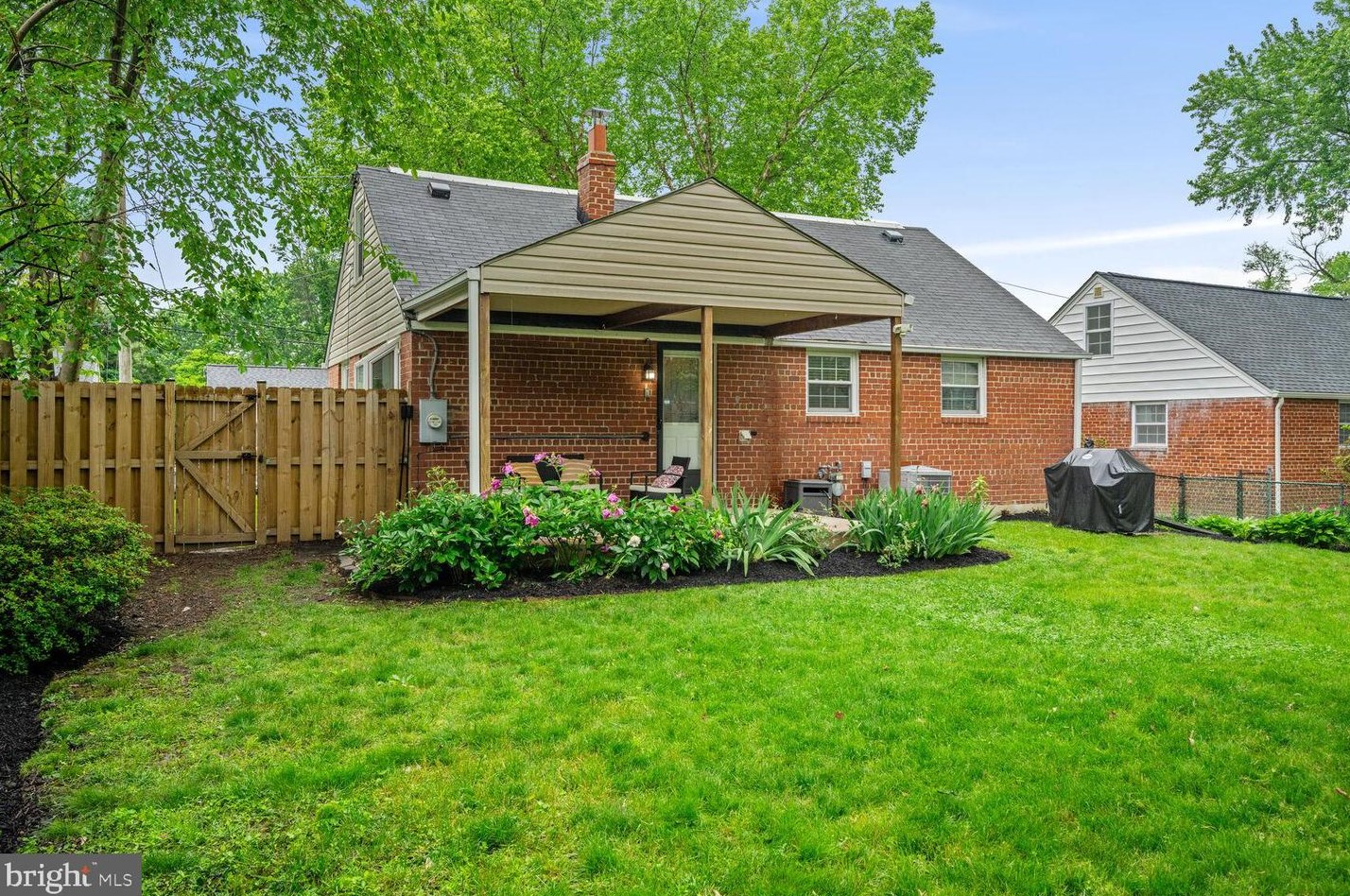 12613 Farnell Dr, Silver Spring MD 20906-3873 exterior