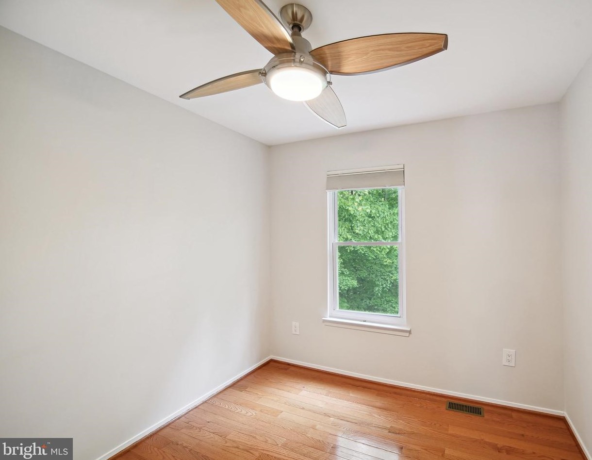 13 Long Green Ct, Silver Spring MD 20906-2053 exterior