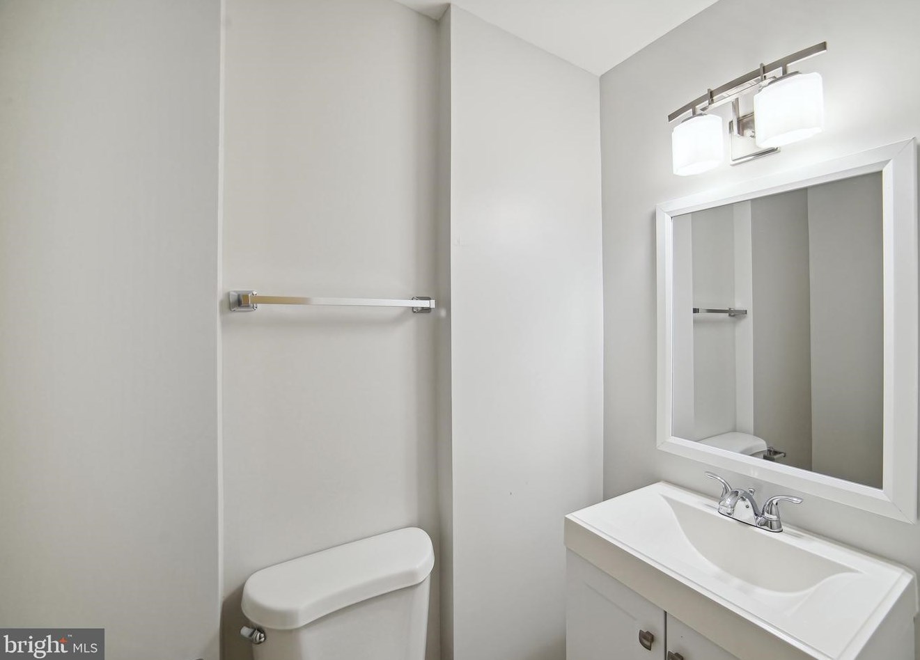 13 Long Green Ct, Silver Spring MD 20906-2053 exterior