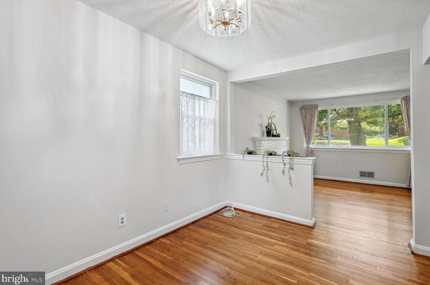 10621 Eastwood Ave, Silver Spring MD 20901-1728 exterior