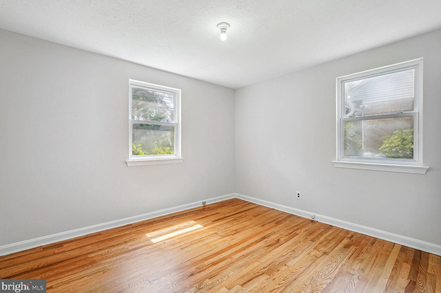 10621 Eastwood Ave, Silver Spring MD 20901-1728 exterior