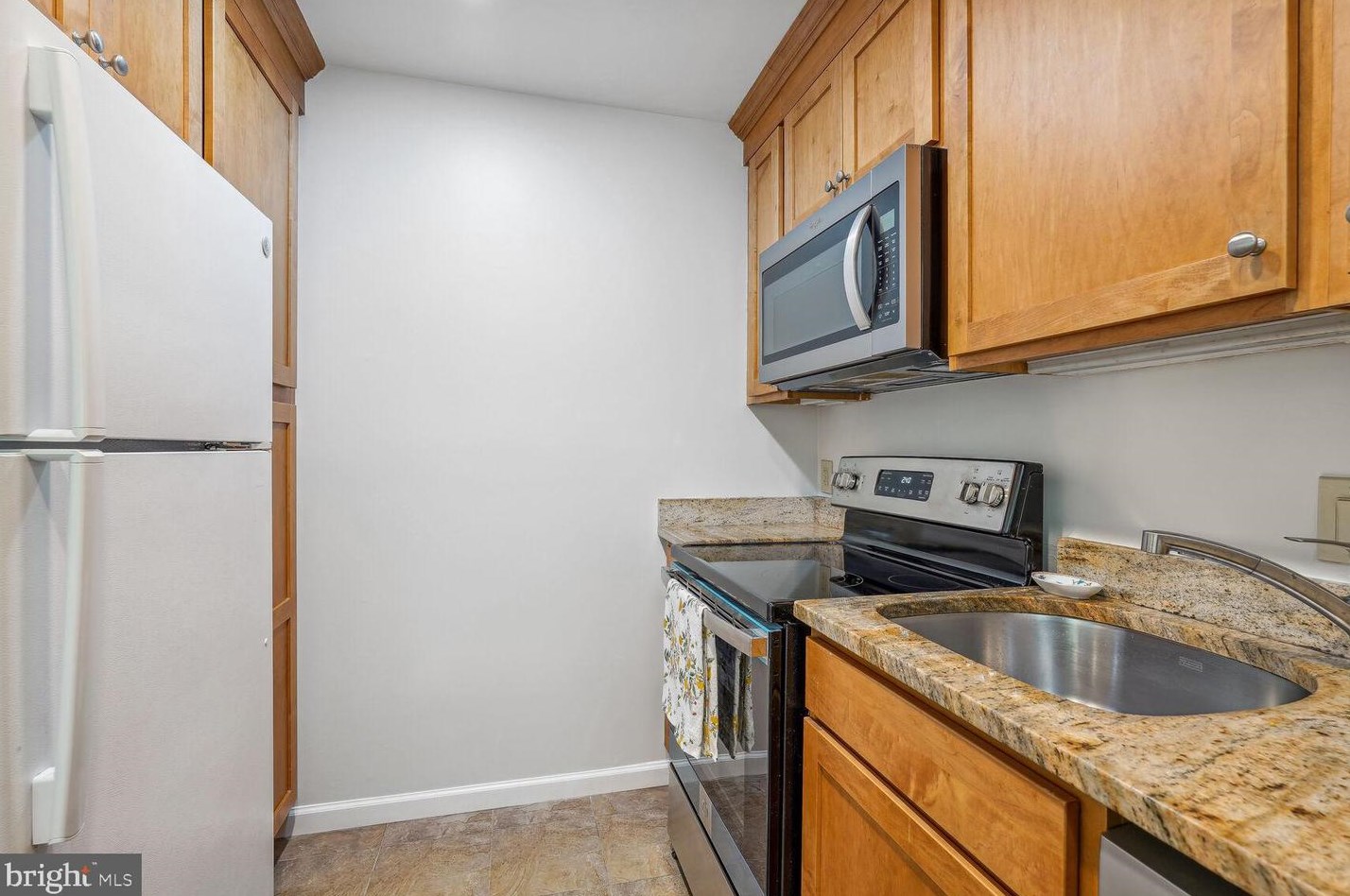 10621 Eastwood Ave, Silver Spring MD 20901-1728 exterior