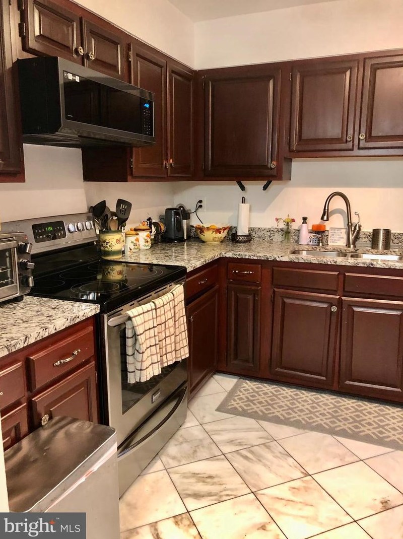 12107 Sweet Clover Dr, Silver Spring MD 20904-1828 exterior