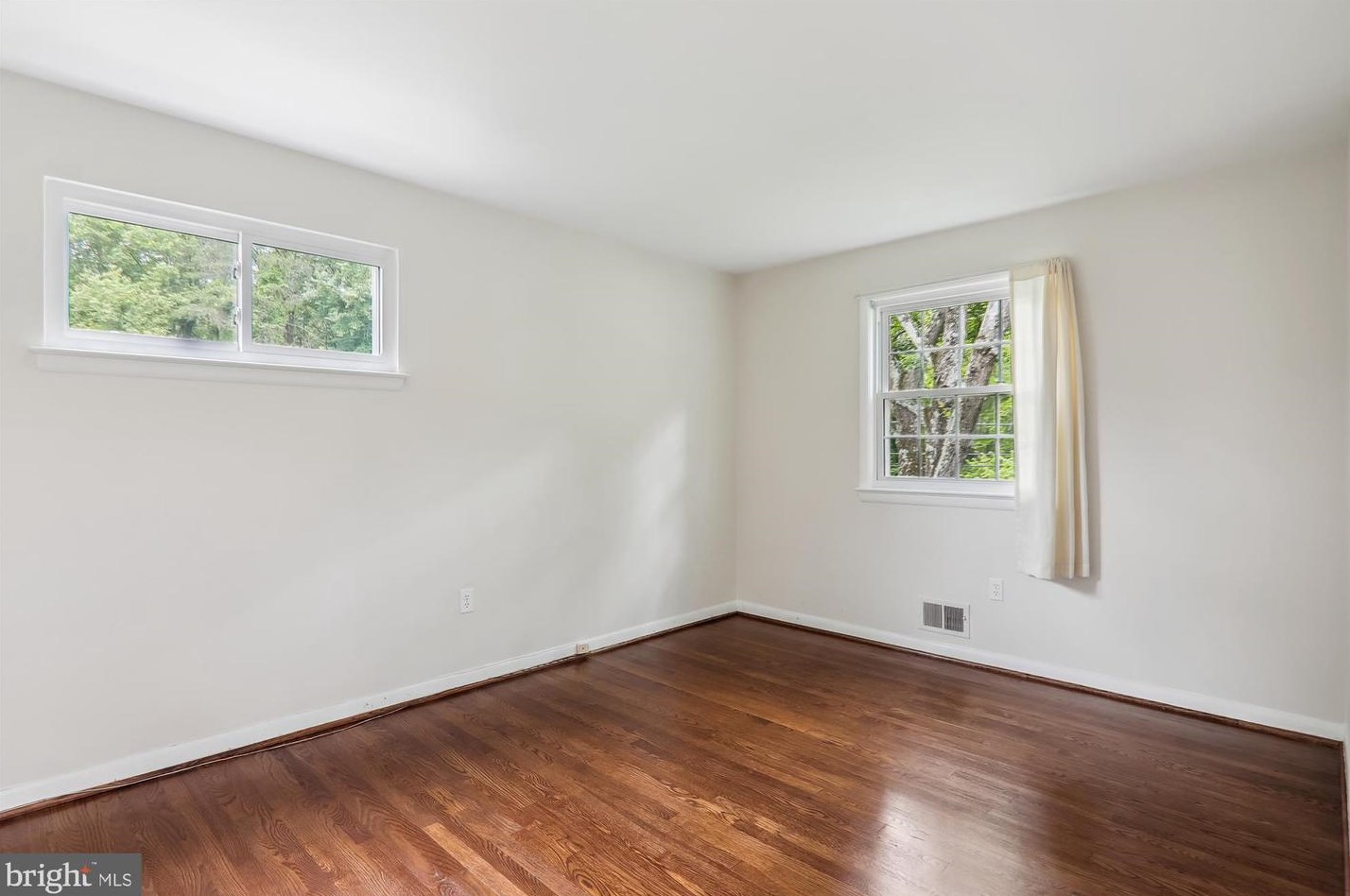 300 Lamberton Dr, Silver Spring MD 20902-3069 exterior